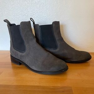 Thursday Duchess Chelsea boots, shadow gray size 9 EUC